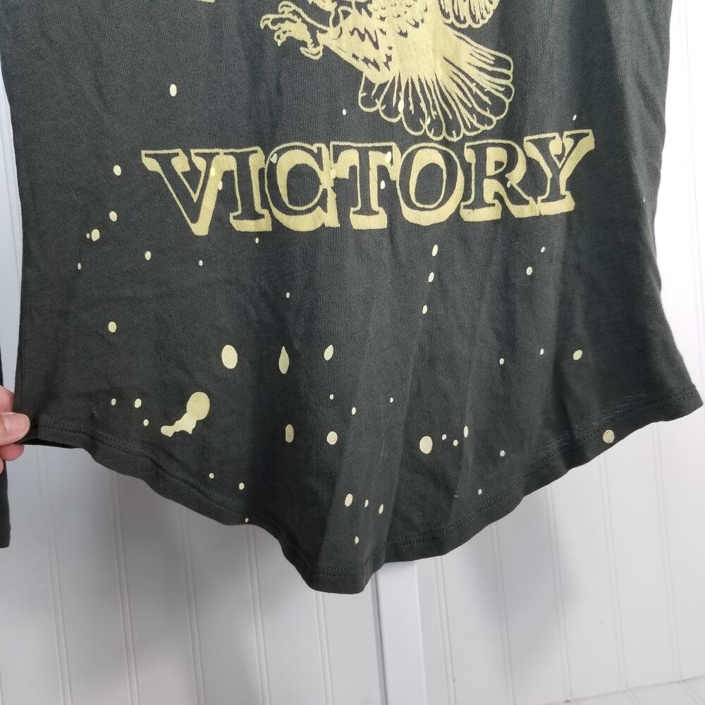 Chaser Sweet Victory Shirttail Top Green Small - Picture 3 of 7
